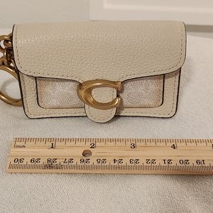 Coach Tabby Bag CHARM in chalk / signature canvas